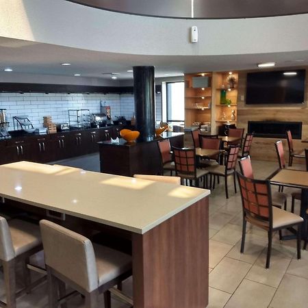 Country Inn & Suites By Radisson, Indianapolis East, In Exterior photo