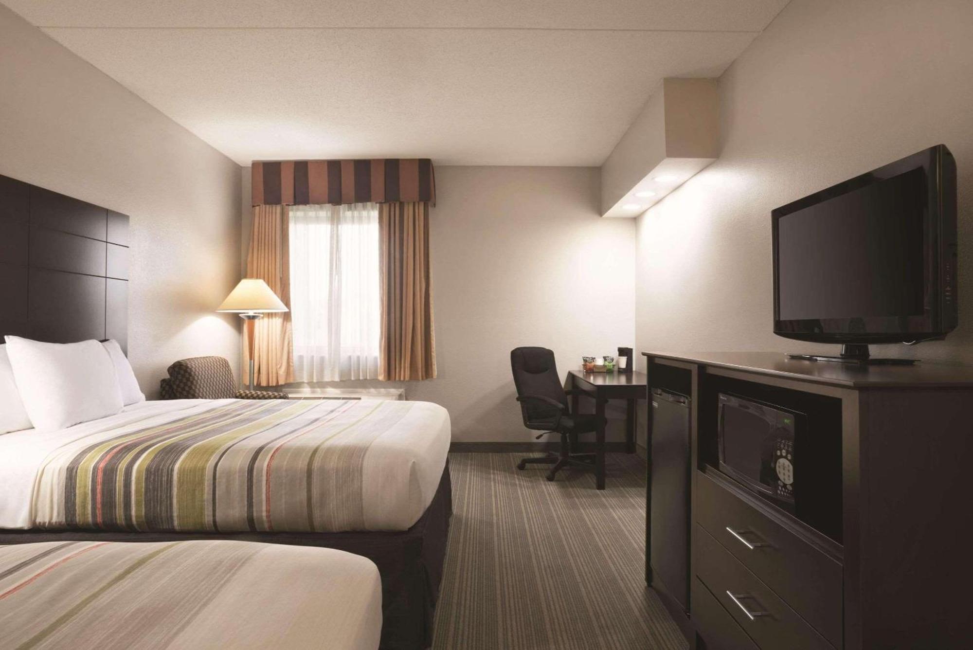 Country Inn & Suites By Radisson, Indianapolis East, In Exterior photo