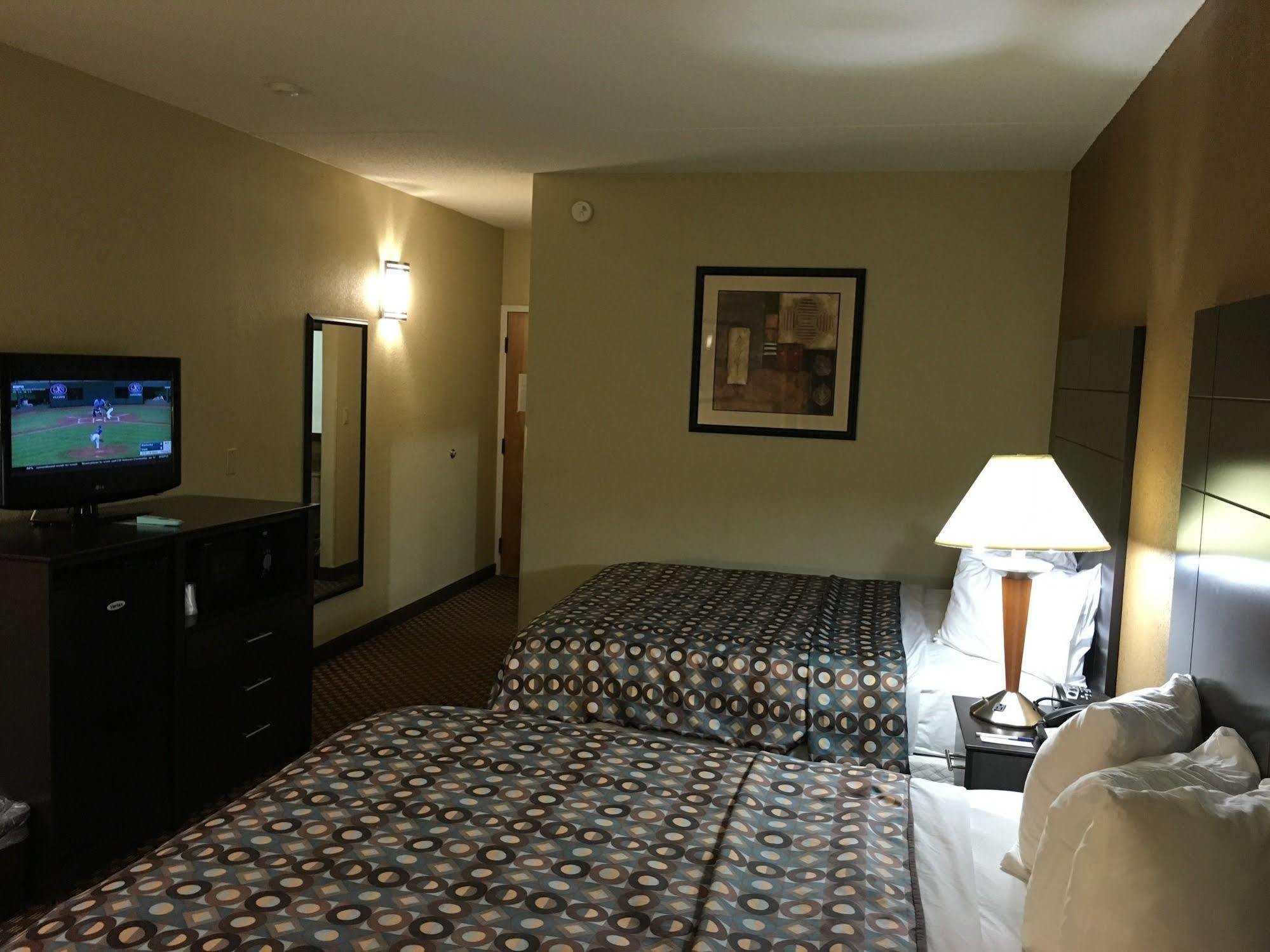 Country Inn & Suites By Radisson, Indianapolis East, In Exterior photo